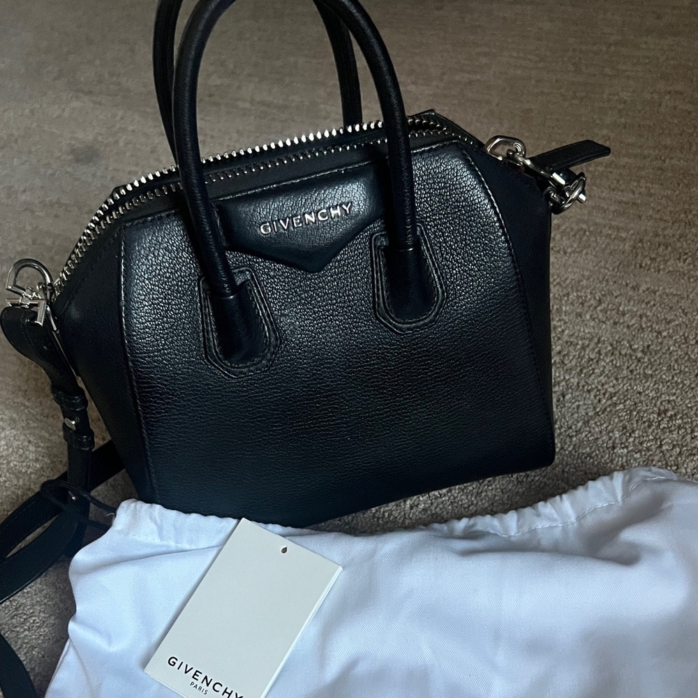 GIVENCHY - BLACK ANTIGONA BLACK BAG MINI
